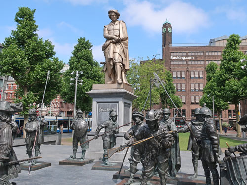 Statue of Rembrandt, Amsterdam Holland